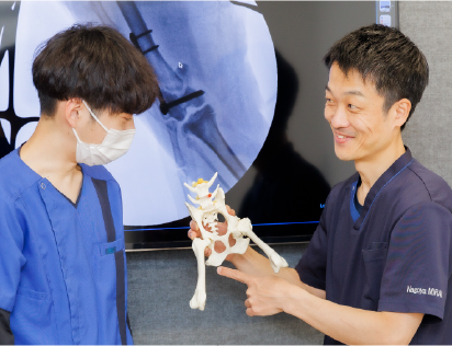 院長がマンツーマンで基礎から治療を教育します